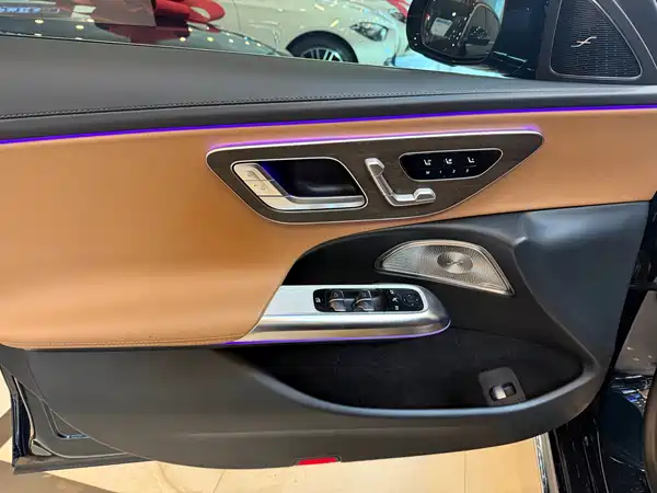 Mercedes-Benz E-Class 2025