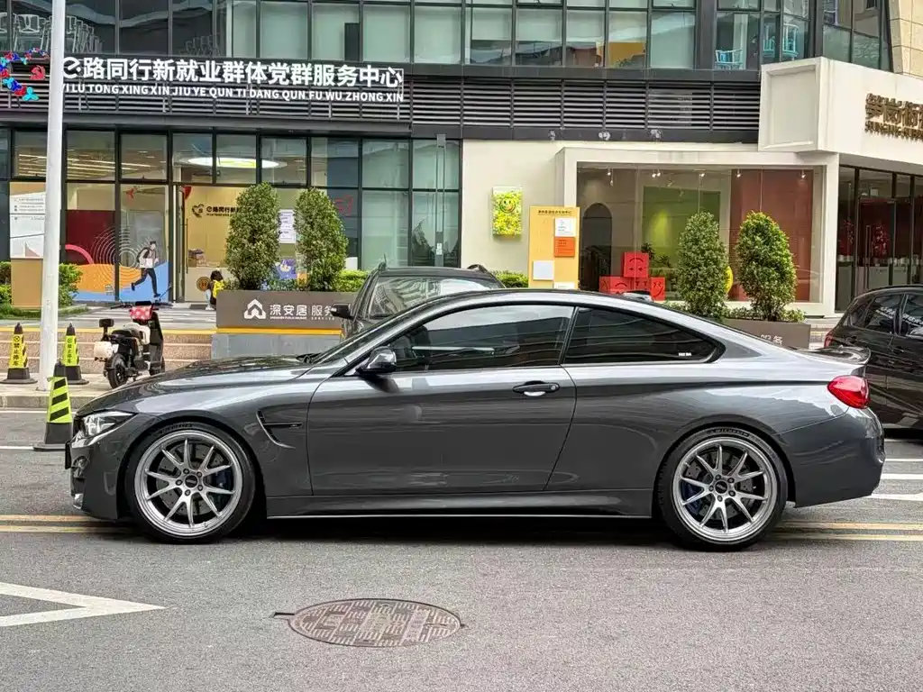 BMW M4 2018 — фото 3