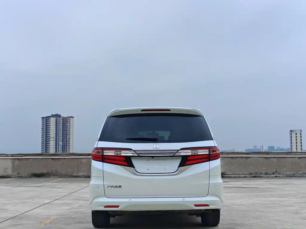 Honda Odyssey 2017 — фото 4