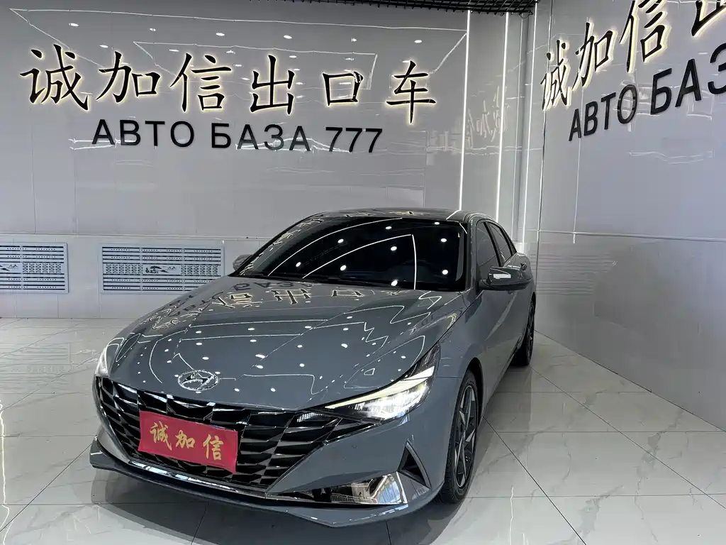 Hyundai Elantra 2022