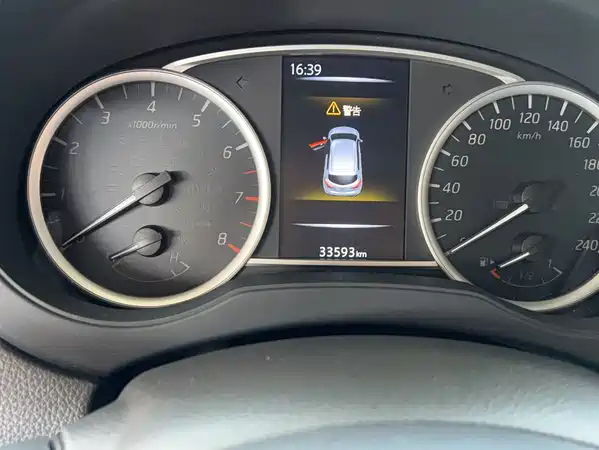 Nissan Tiida 2021