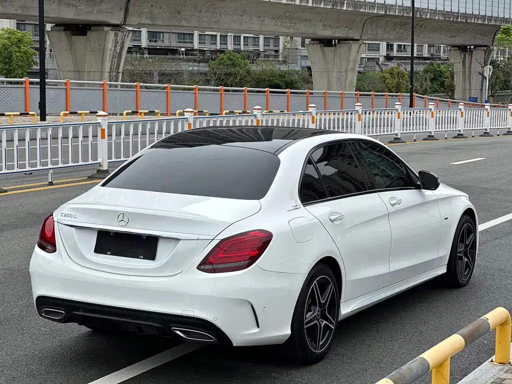 Mercedes-Benz C-Class 2021 — фото 15