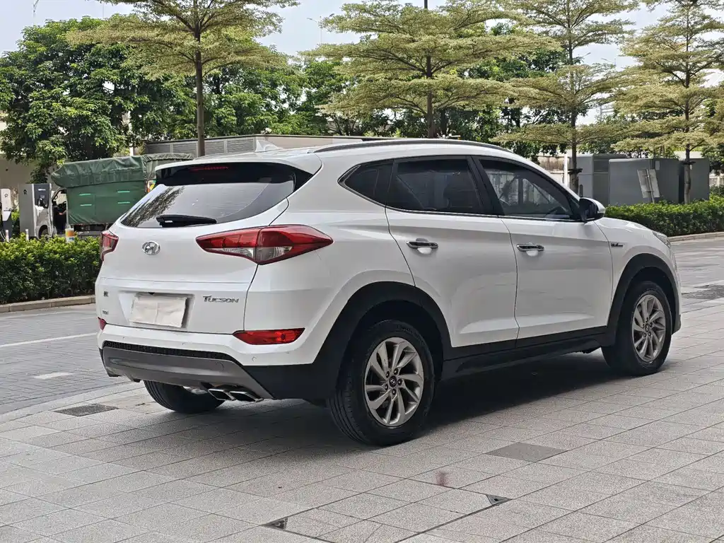 Hyundai Tucson 2017 — фото 4