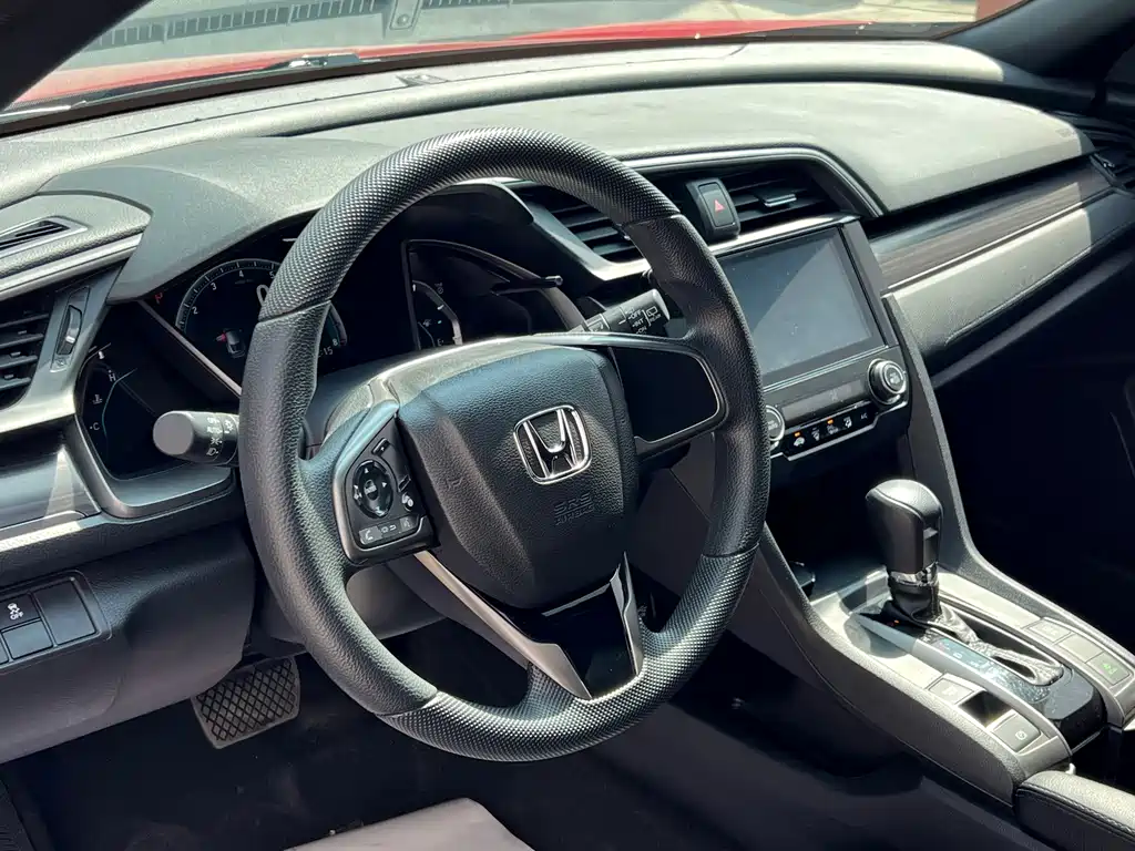 Honda Civic 2022 — фото 10