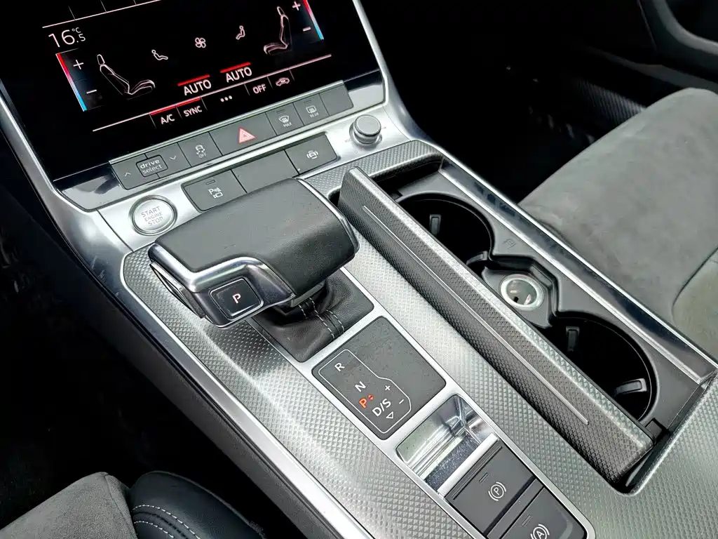 Audi A6L 2020 — фото 23