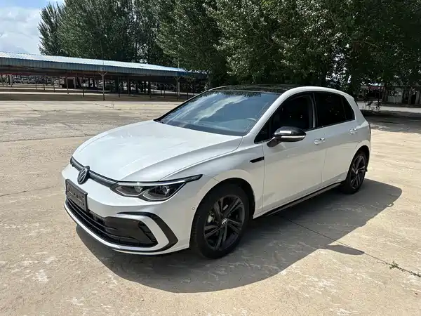 Volkswagen Golf 2023