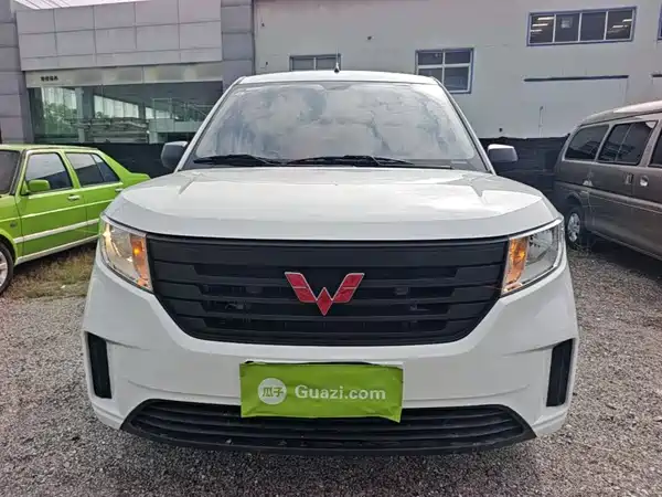 Wuling Hongguang PLUS 2024