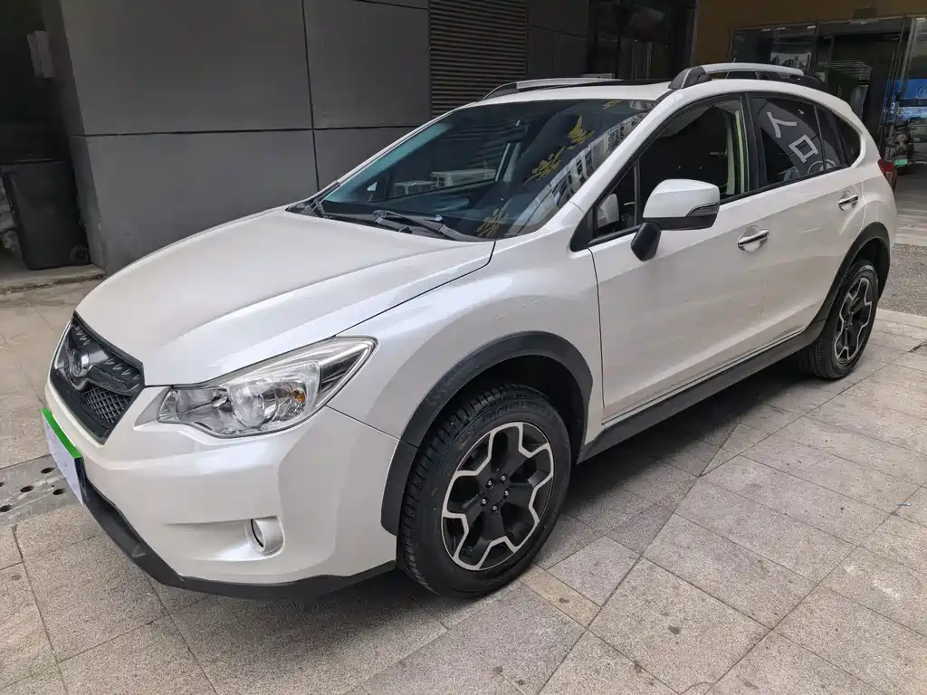 Subaru XV 2015 — фото 1