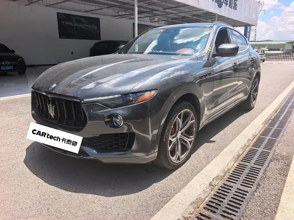 Maserati Levante 2021 — фото 1