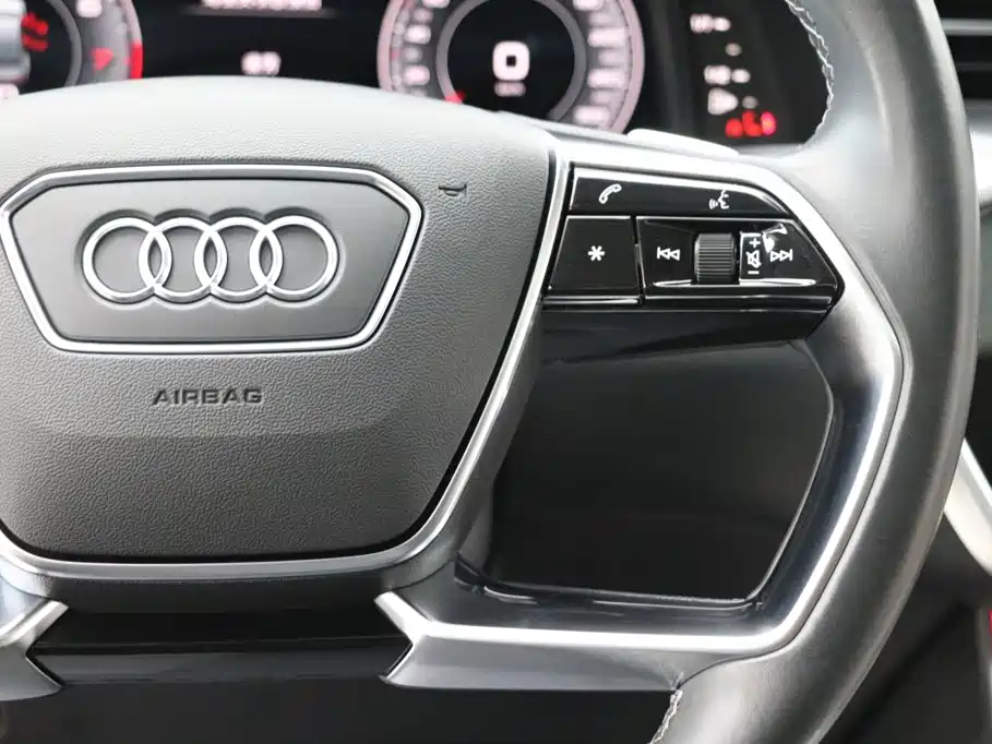 Audi A7L 2024 — фото 17