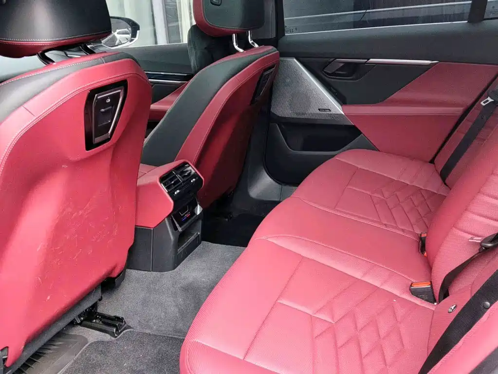 BMW i5 2025 — фото 10