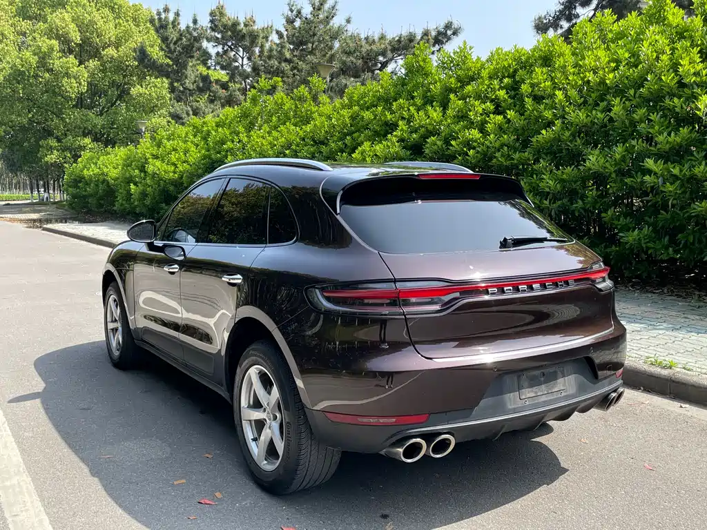 Porsche Macan 2019 — фото 27