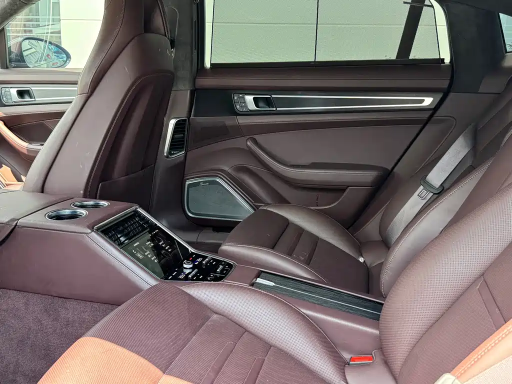Porsche Panamera Hybrid 2023 — фото 20