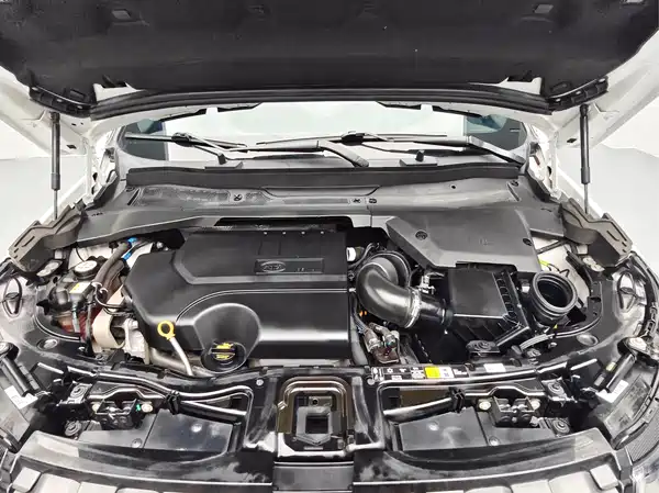 Land Rover Discovery Sport 2021