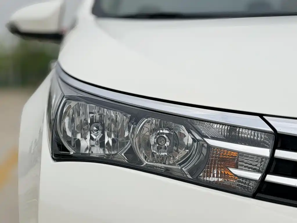 Toyota Corolla 2017 — фото 15