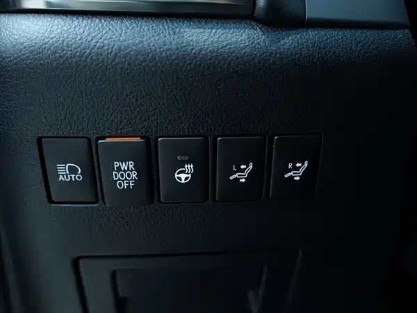 Lexus LM 2021