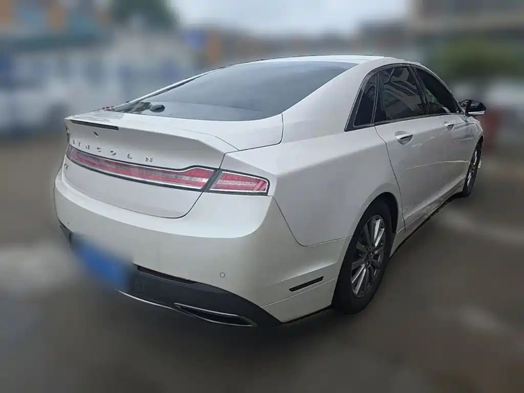 Lincoln MKZ 2019 — фото 10