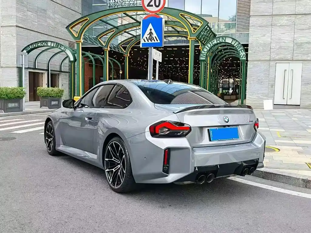 BMW M2 2025 — фото 3