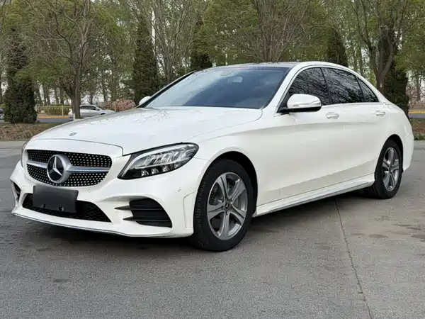 Mercedes-Benz C-Class 2020