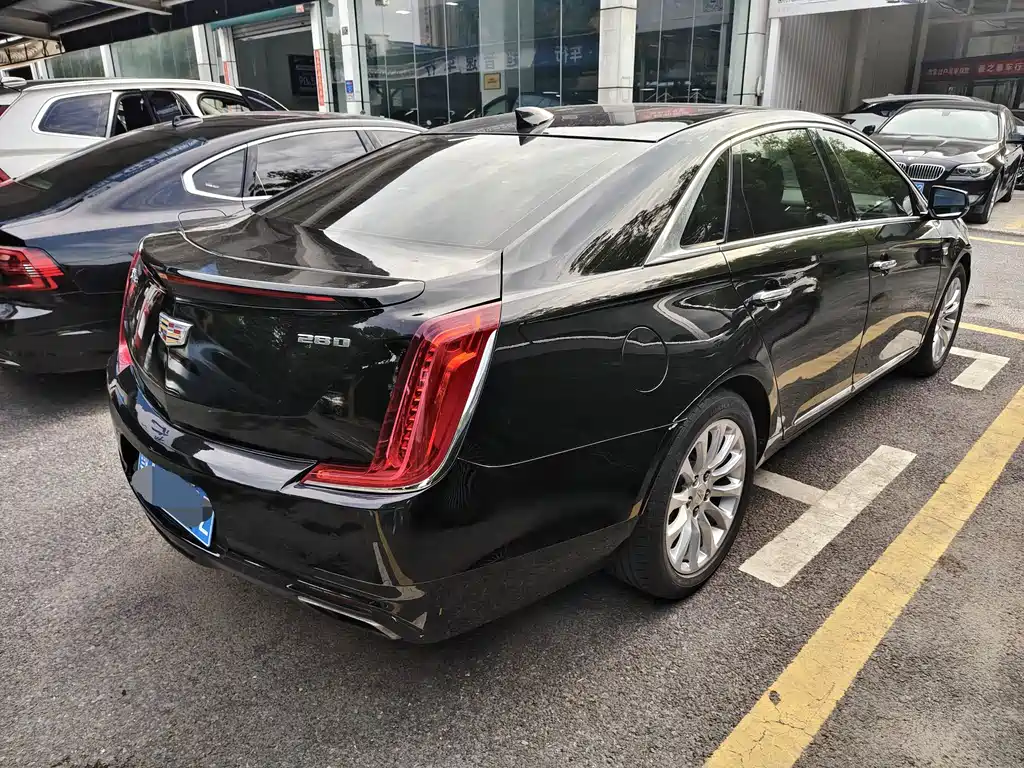 Cadillac XTS 2019 — фото 16