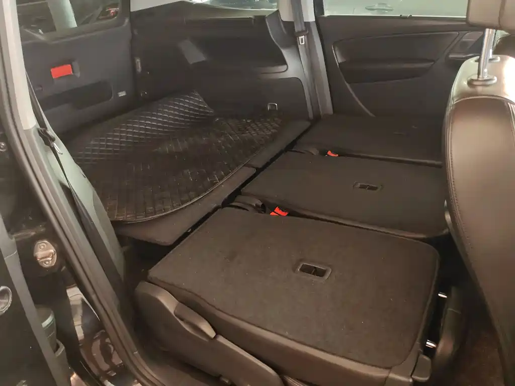 Volkswagen Sharan 2016 — фото 10