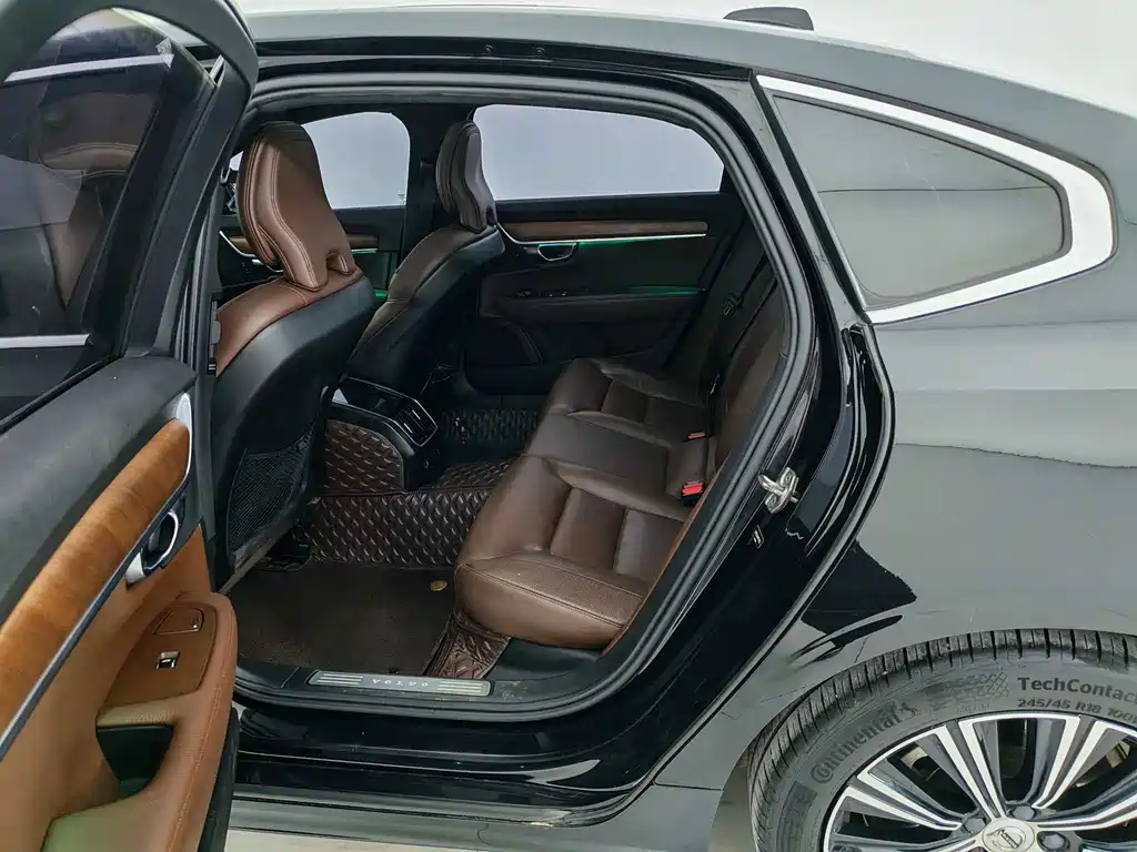 Volvo S90 2021 — фото 15