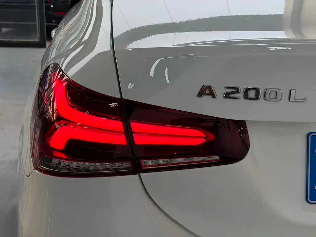 Mercedes-Benz A-Class 2022 — фото 17