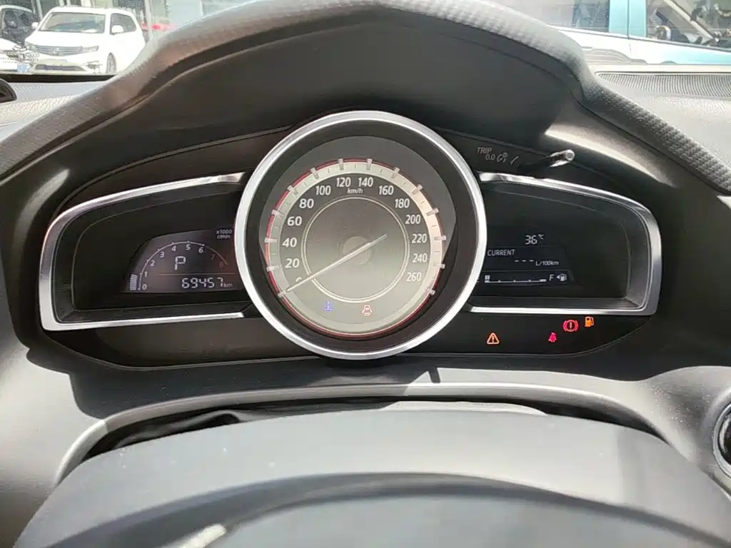 Mazda 3 Angkesela 2015 — фото 12