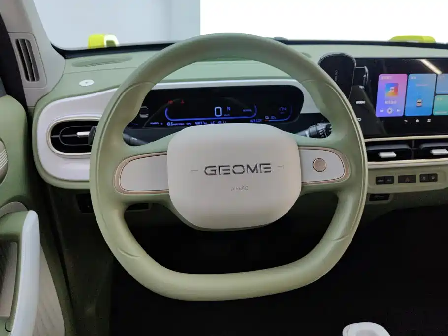 Geely Galaxy Panda 2025 — фото 15
