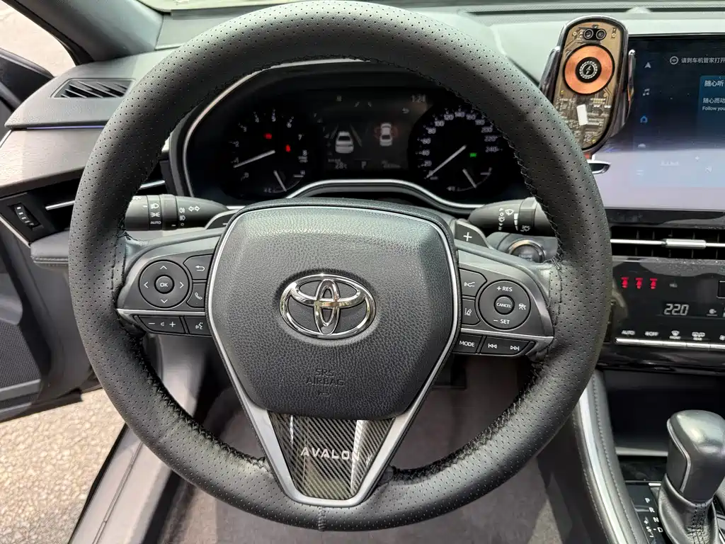 Toyota Avalon 2022 — фото 13