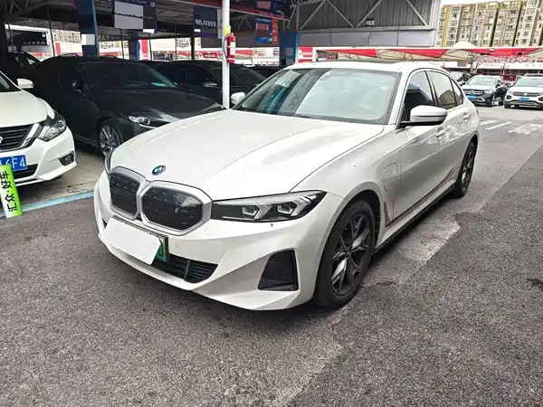 BMW i3 2023