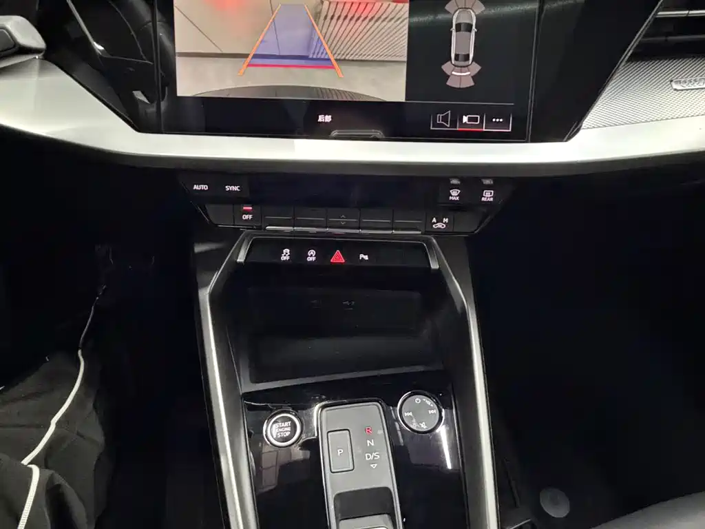 Audi A3 2023 — фото 12