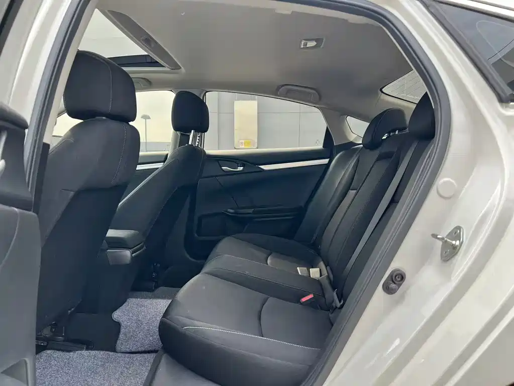 Honda Civic 2020 — фото 13