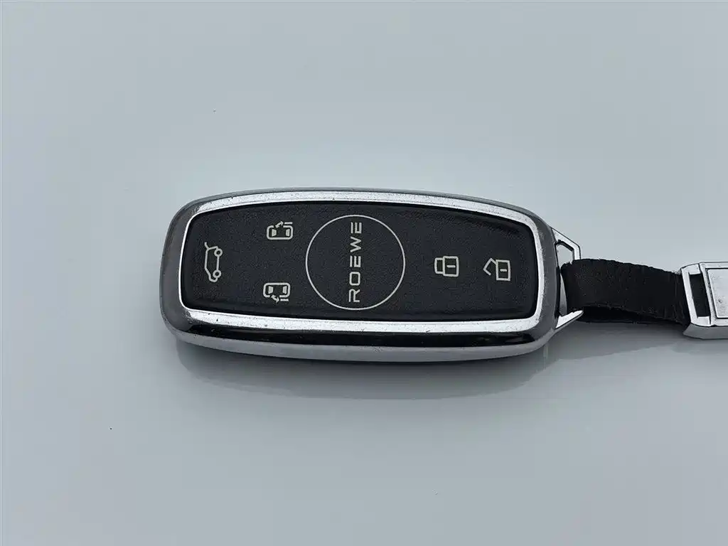 Roewe iMAX8 2022 — фото 19