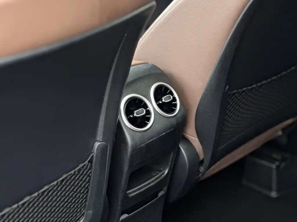 Mercedes-Benz GLB 2020