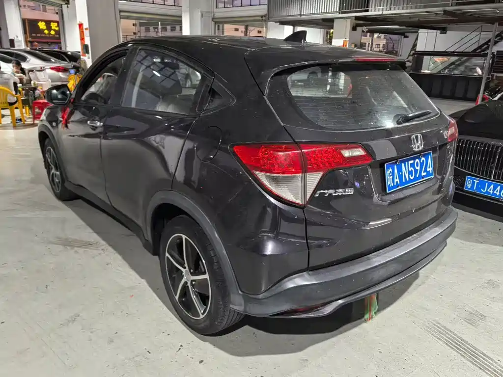 Honda Vezel 2020 — фото 2