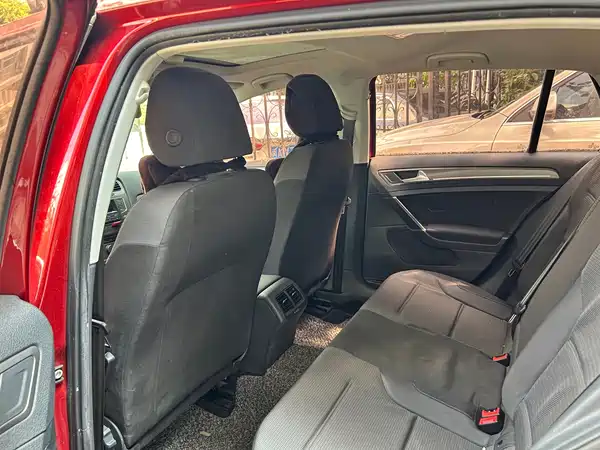Volkswagen Golf 2014