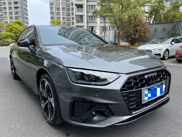 Audi A4L 2025