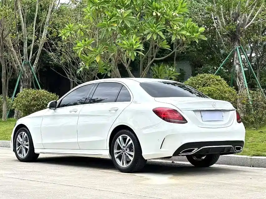 Mercedes-Benz C-Class 2017 — фото 3