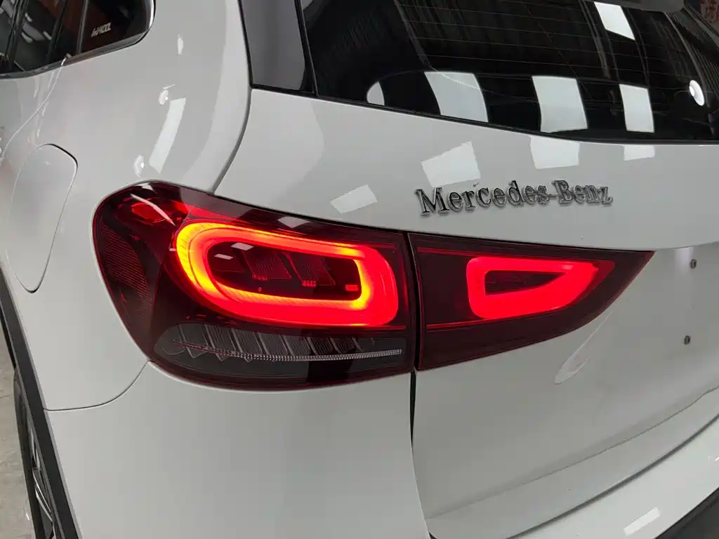 Mercedes-Benz GLA 2021 — фото 20