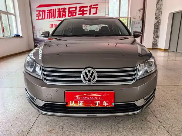 Volkswagen Magotan 2016
