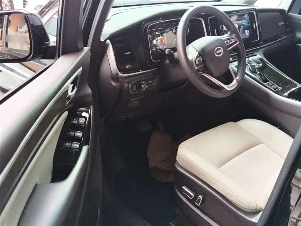 GAC Motor Trumpchi M8 2022 — фото 16