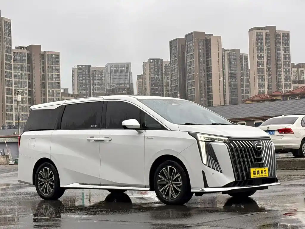 GAC Motor Trumpchi M8 2023 — фото 3