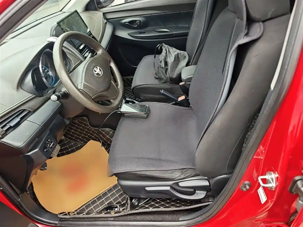 Toyota Vios 2015 — фото 15