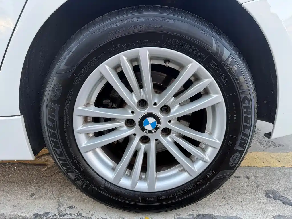 BMW 3 Series 2015 — фото 8