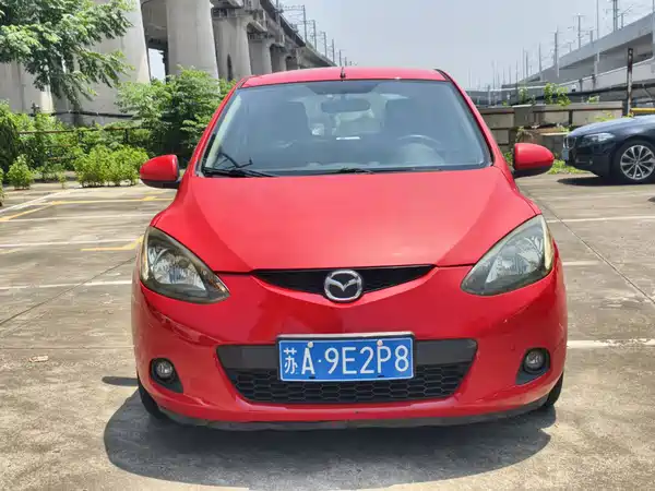 Mazda 2 2013