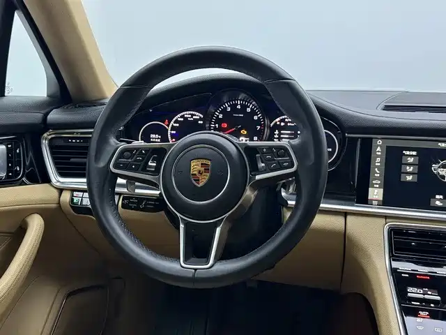 Porsche Panamera 2017 — фото 12