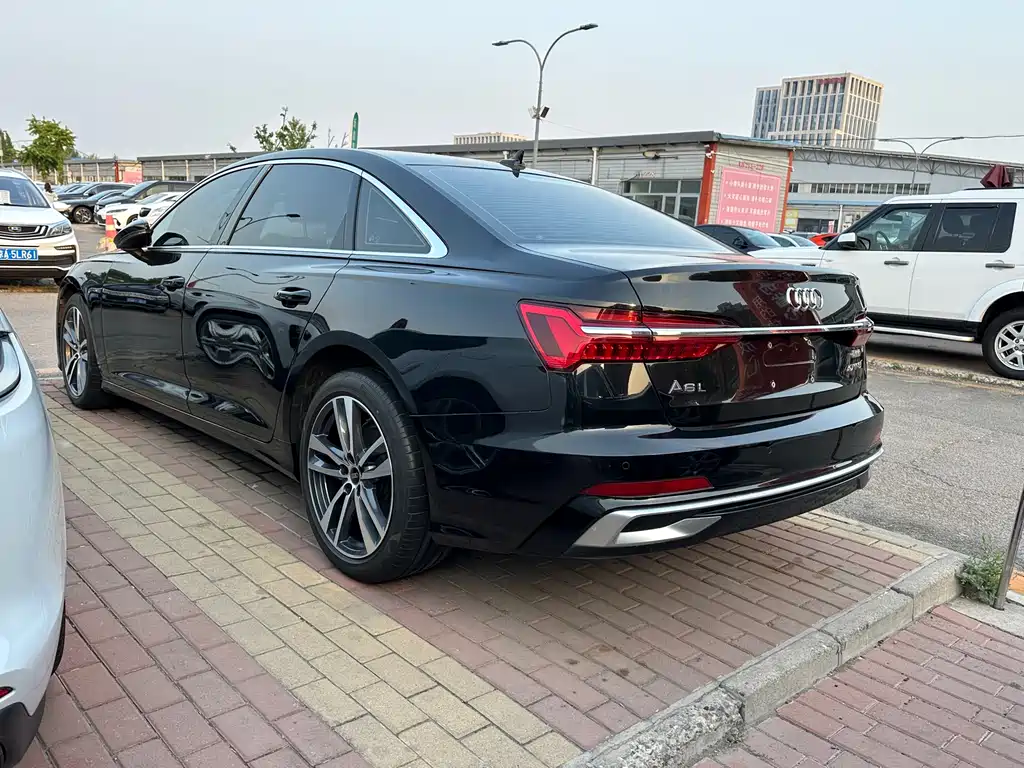Audi A6L 2024 — фото 4