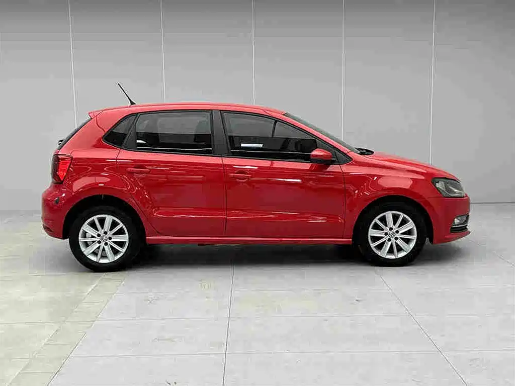 Volkswagen Polo 2015