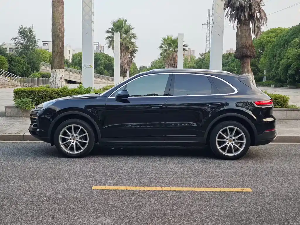 Porsche Cayenne 2018 — фото 4